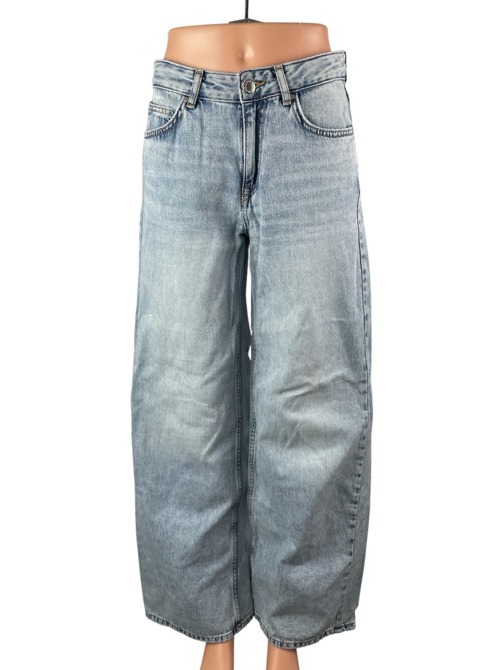 Pull & Bear Women's Blue Light Wash High Rise Wide Leg Baggy Denim Jeans Sz 0